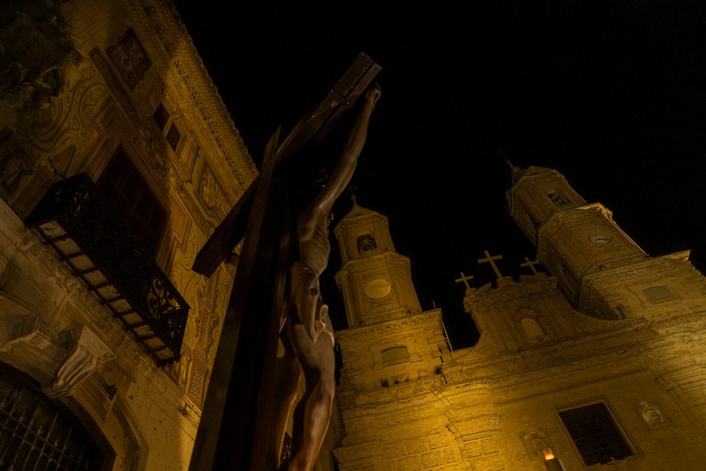 Vive la Magia de la Semana Santa en Corella: Historia, Devoción y el Mejor Asiento de la Ciudad 5 Procesiones de navarra